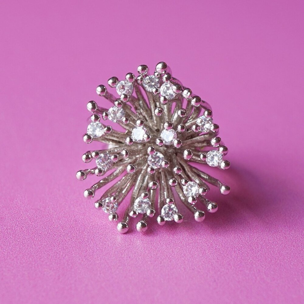 Vintage 1990s Silver Tone Crystal Spray Cocktail Ring (Size 7)